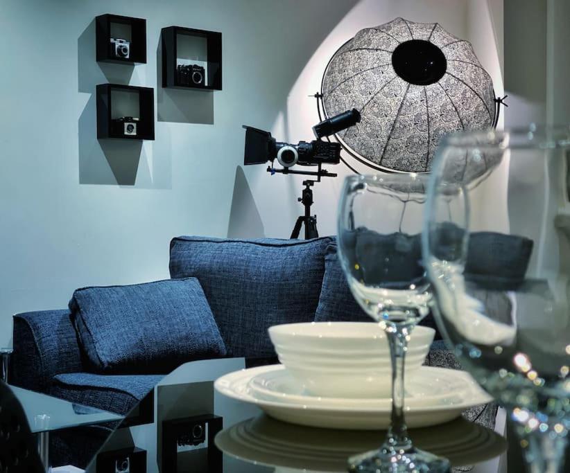 Two Bedroom Luxury With Film Style *